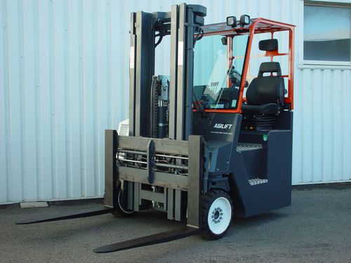 Empilhadeira a GLP - Agilift 4000 Diesel - AMLIFT - a diesel / para operador sentado a bordo / compacta