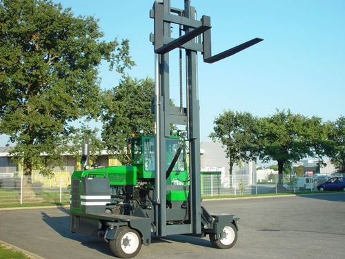 Empilhadeira lateral a GLP - COMBI C10000-17 Diesel - AMLIFT - a diesel / para ambientes externos / multidirecional