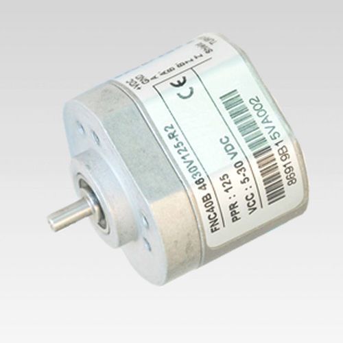 Encoder rotativo incremental - FNC 40B series - FENAC ENGINEERING LTD. - de eixo maciço / flangeado / analógico