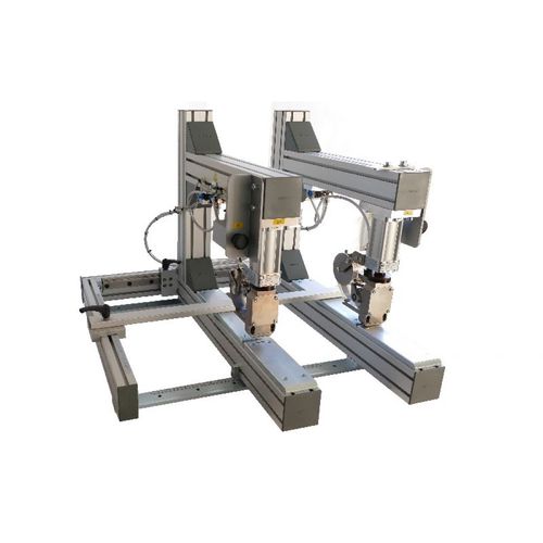 Máquina grampeadora pneumática - TGR 2/C 13 -36 - MEZGER Heftsysteme - para peças de plástico / para chapas / com 2 cabeças