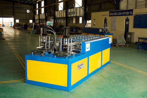 Perfiladeira para chapas - AMECO INDUSTRIAL JOINT STOCK COMPANY - automática / de tipo fixo