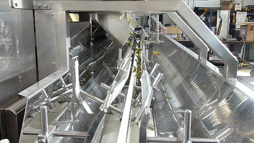 Envasadora de alta velocidade - FL-04_G 2000 - F.B.L. Food Machinery S.r.l. - de latas de conserva / para recipientes em vidro / para produtos alimentares