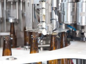 Tampadora multicabeça - Hermis, JSC - automática / semiautomática / para bebidas
