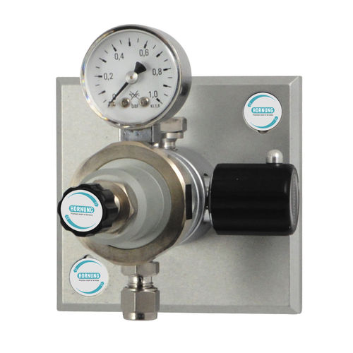 Regulador de pressão para gás - HP 404 - Hornung GmbH - de diafragma / de dois estágios / analógico