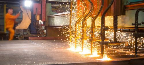 Corte por oxicorte - ANCOFERWALDRAM STEELPLATES B.V. - aço / para a indústria de petróleo e gás / ISO 9001