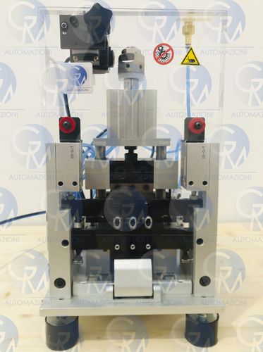 Máquina desencapadora pneumática - GM45 - GM AUTOMAZIONI - de cabos elétricos / de bancada / semiautomática