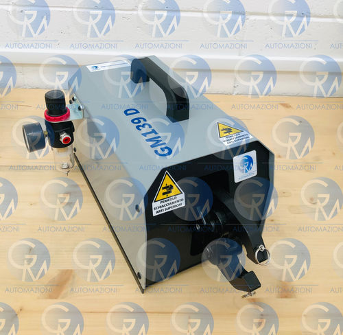 Prensa para terminais de cabos - GM139 D - GM AUTOMAZIONI - automática / pneumática / com pedal
