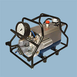 Unidade hidráulica com motor pneumático - X-P - PLARAD - Maschinenfabrik Wagner - para canteiro de obras / para chave dinamométrica / compacta