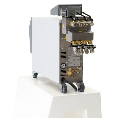 Medidor de vazão ultrassônico - Flow-5 - HB-THERM - volumétrico / para líquidos / em linha