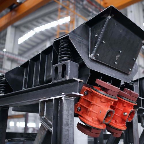 Alimentador vibratório - MPF 6515 - MEKA Crushing Screening and Concrete Batching Technologies - com fundo plano