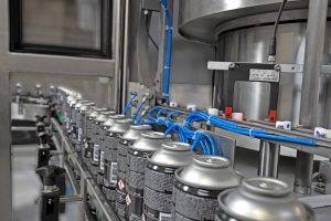 Envasadora/tampadora automática - R and R Aerosol Systems - para líquidos / rotativa / de alta velocidade