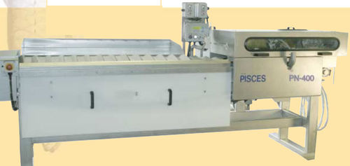 Descabeçadora-evisceradora para arenque - PN-400 - Pisces Fish Machinery Inc. - para carapaus / para sardinhas