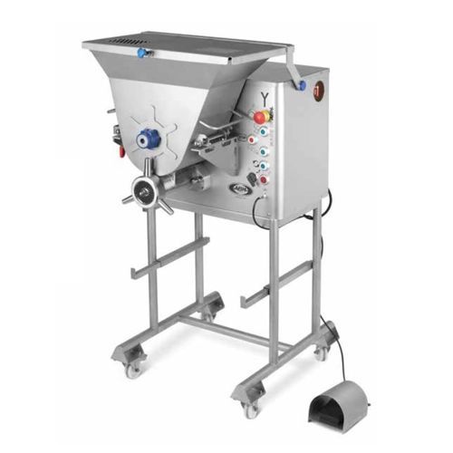 Moedor industrial de carne - TC Y 32 GD AUTO - ABM company S.r.l. - de carne fresca / com rodízios / automático