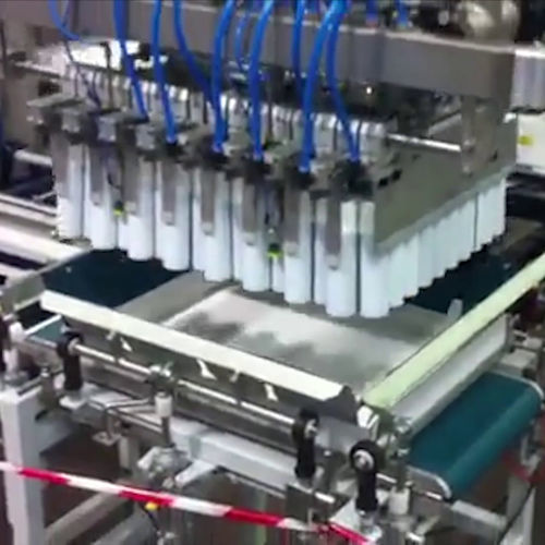 Paletizador de aerossóis - Sinterpack - robótico / para movimentação / automático