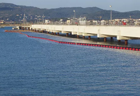 Barreira de contenção inflável - Troilboom AF - DESMI Pumping Technology A/S - de óleo