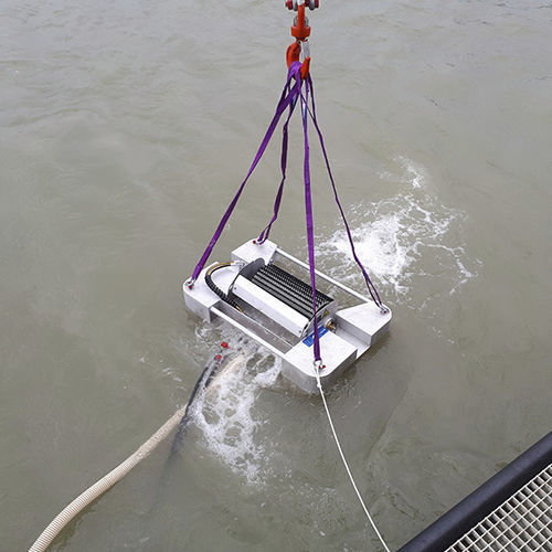 Skimmer de óleo - DBD  - DESMI Pumping Technology A/S - pneumático / de superfície