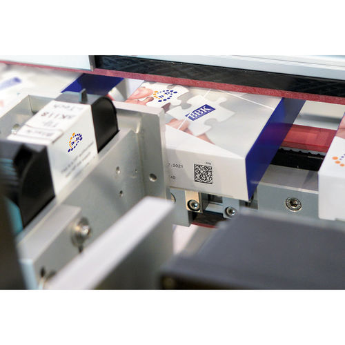 Máquina de serialização para a indústria farmacêutica - HSS - b+b Automations- und Steuerungstechnik GmbH