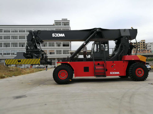 Empilhadeira retrátil a diesel - Fujian Huanan Heavy Industry Machinery Manufacturing Co.,Ltd. - para operador sentado a bordo / de precisão / para contêineres