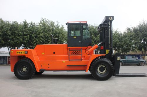 Empilhadeira a diesel - HNF-350 - Fujian Huanan Heavy Industry Machinery Manufacturing Co.,Ltd. - para operador sentado a bordo / de 4 rodas / contrabalançada