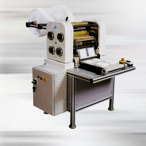 Máquina dobradeira compressa de gaze - STD300  - MABOTEX - elétrica / automática / de corte