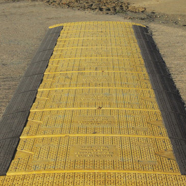 Tapete antiderrapante - TrenchPlate - Ground-Guards Ltd - em borracha / em material plástico / em compósito