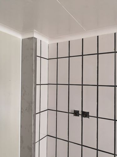Painel sanduíche com núcleo em fibrocimento - TILES - Pannelli Termici srl - face em azulejo / para parede