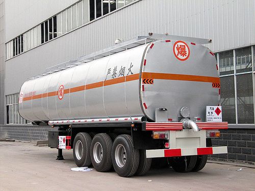 Semirreboque tanque - CLW GROUP - para combustível / com 3 eixos / de arrasto