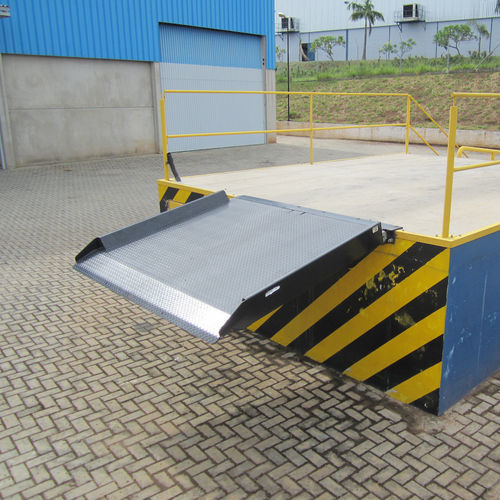 Rampa para doca - DH-DR.90 - Dhollandia - fixa / hidráulica / em aço