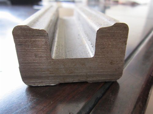 Trilho de guia linear - Nanjing Hengjie Industrial Co., Ltd. - em aço