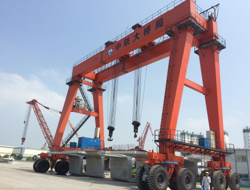 Guindaste de pórtico de rodas - MTE200t - HL-KATTOR Industry Co., Ltd. - para obras de construção civil