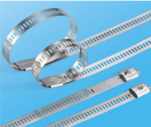 Abraçadeira de cabos em aço inoxidável - YF-7x150 - Yueqing Yingfa Cable Accessories Co., Ltd. - com lingueta