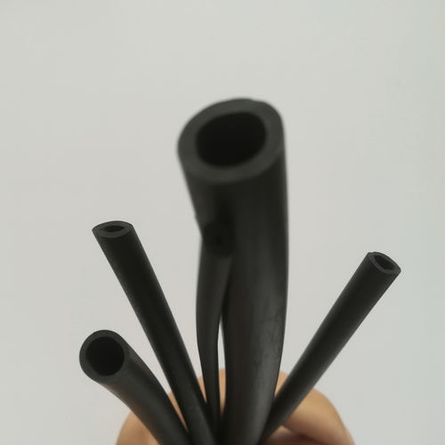 Tubo em fluoroelastômero - Sichuan Fudi New Energy Co., Ltd. - para produtos químicos / para combustível / para óleo