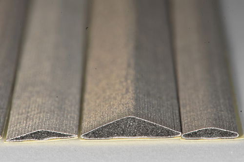 Vedação plana - DynaGreen® / DynaShear - Schlegel Electronic Materials - em latão / de cobre / de seção retangular