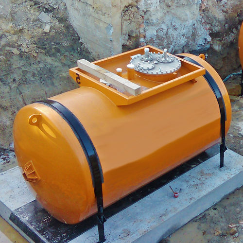 Tanque para AdBlue - Ferrero S.p.A. - para gás liquefeito / em aço / cilíndrico