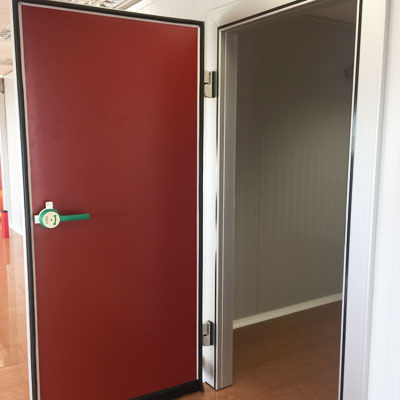 Porta de abrir - Kavidoors - com dobradiças / para ambiente interno / industrial