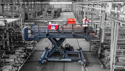 Plataforma elevatória tipo tesoura para trilho - Upmoviom Storage Systems - hidráulica / para armazém