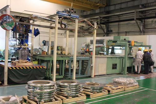 Envolvedora de anel giratório - Shanghai Fhope machinery co.,ltd - automática / para bobina de cobre / com filme estirável