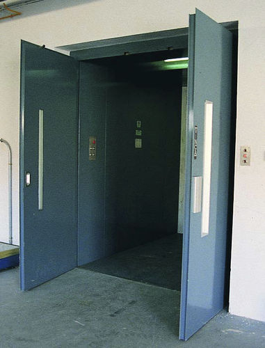Elevador - VINCA EQUIPOS INDUSTRIALES