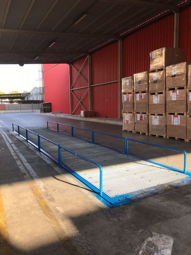 Rampa para veículos - Kale Rampa - para cargas pesadas / para empilhadeira / fixa
