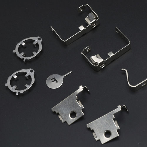 Peça estampada aço - HLC METAL PARTS LTD - alumínio / aço inoxidável / latão