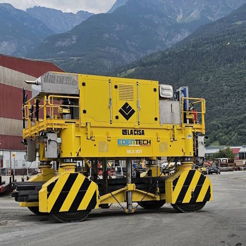 Transportador de contêineres "straddle carrier" para aciaria - Mobilift  - Eden Tech Srl - a diesel / para cargas pesadas / com altura ajustável