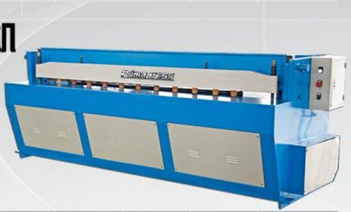 Tesoura elétrica - Q11-2X2550 - Prima CNC Machinery - para chapas / modelo banco / de precisão