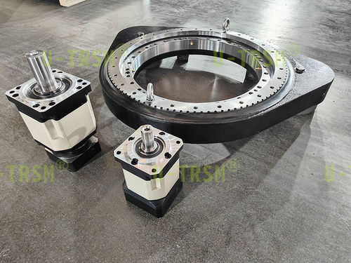 Sistema de transmissão giratório com fuso de rosca sem-fim - 2-S-II-O-0541 - Unique Transmission Equipment(Luoyang)Co., LTD - duplo / para serviços pesados
