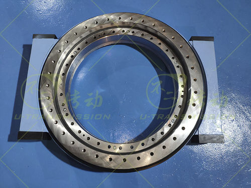 Sistema de transmissão giratório de rolamento de giro - WE-III-O-32 - Unique Transmission Equipment(Luoyang)Co., LTD - com fuso de rosca sem-fim / duplo