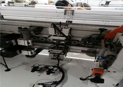 Coladeira de borda automática - UT620E - Nanjing Unitec Technology Co.,LTD - para madeira