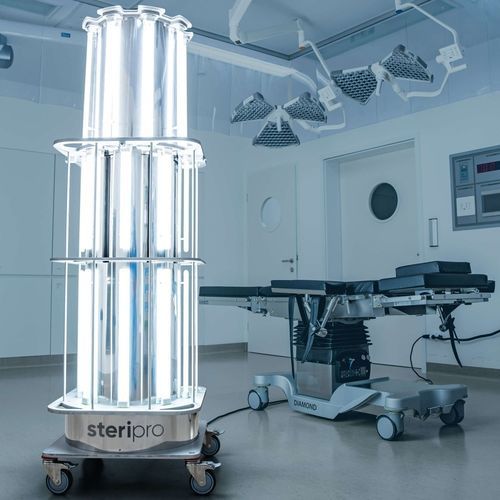 Robô de desinfecção UV-C - SteriPro - UVC SOLUTIONS D.O.O. - para hospital