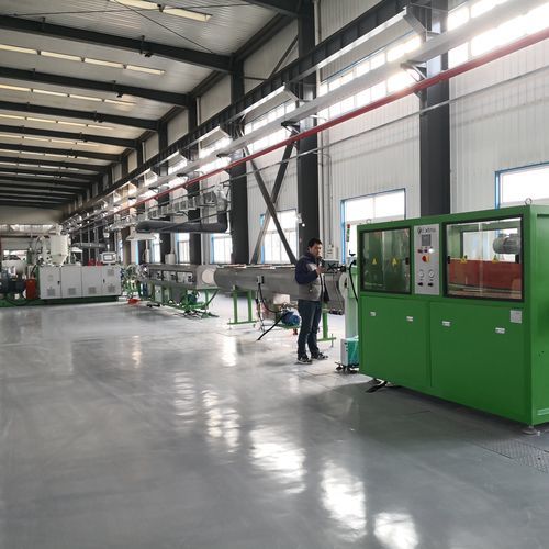 Linha de extrusão multicamadas - Ningbo Extru Machinery Co., Ltd. - com resfriamento a água / controlada por CLP / com touch screen