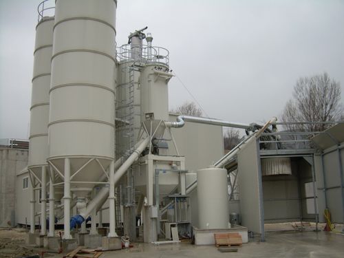 Sistema de carregamento de caminhão - Betonmec Srl