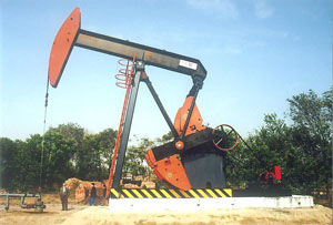 Unidade de bombeio mecânico (UBM) - C series - Henan Fengrui Petroleum Equipment Co., Ltd.