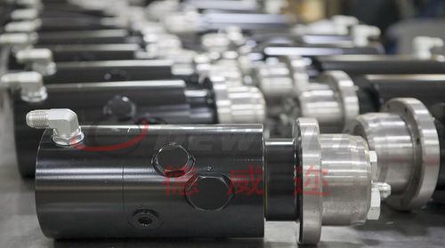 Junta rotativa para água - Dewel Machinery Technology Co.,Ltd - com múltiplas passagens / para a indústria siderúrgica / para o setor marítimo